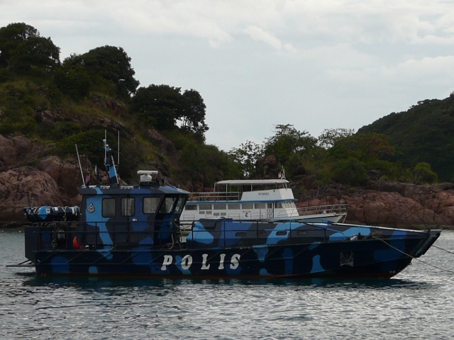 Malaysian Police Boat at Redang Pasir Panjang.JPG (160 KB)